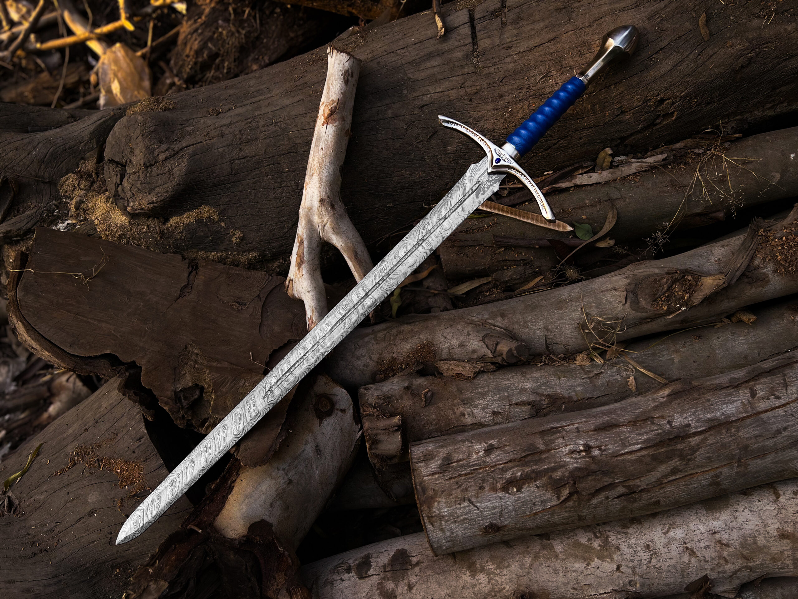 Hand forged Damascus Glambdring Sword - Image 3