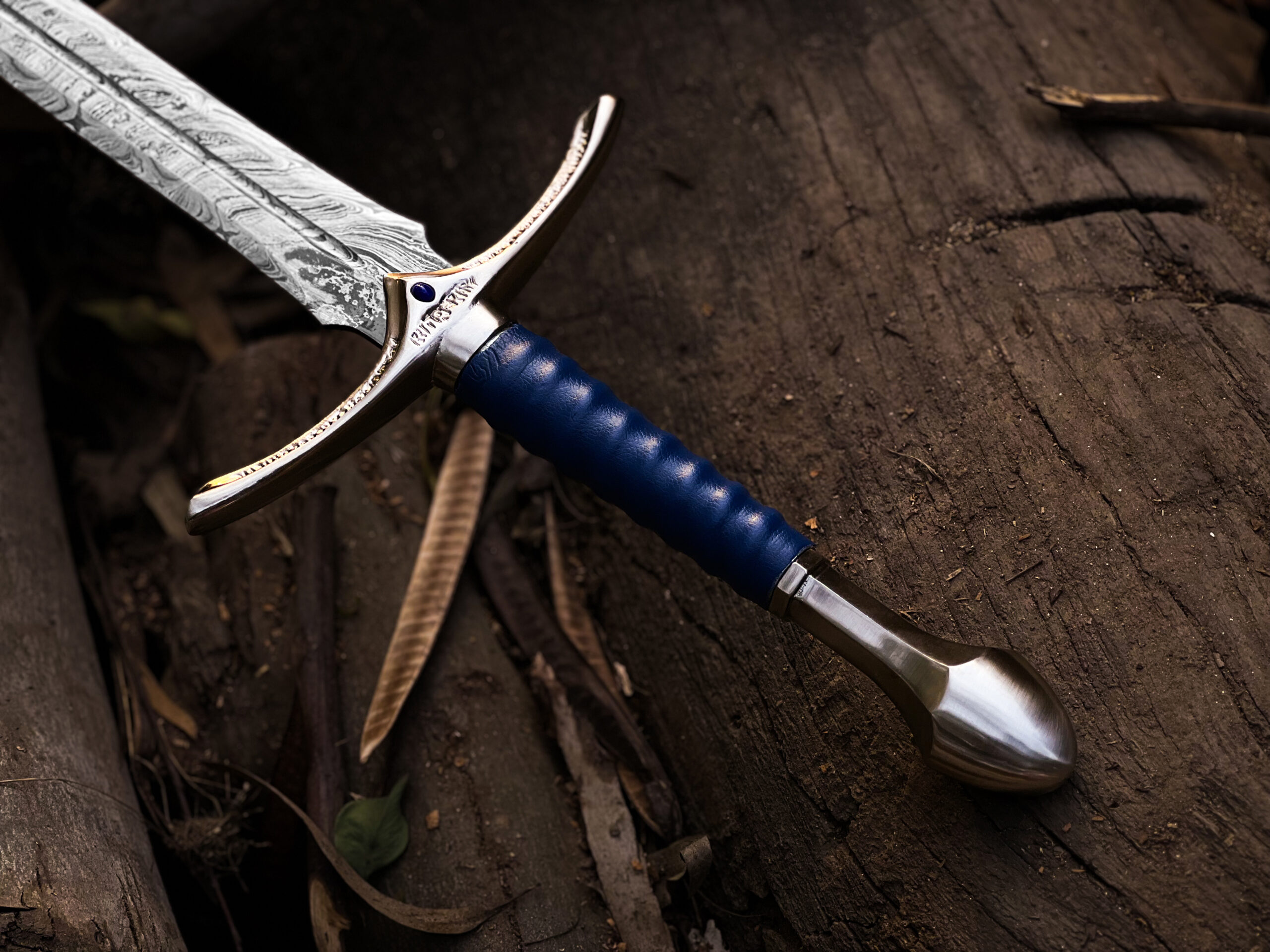 Hand forged Damascus Glambdring Sword - Image 5