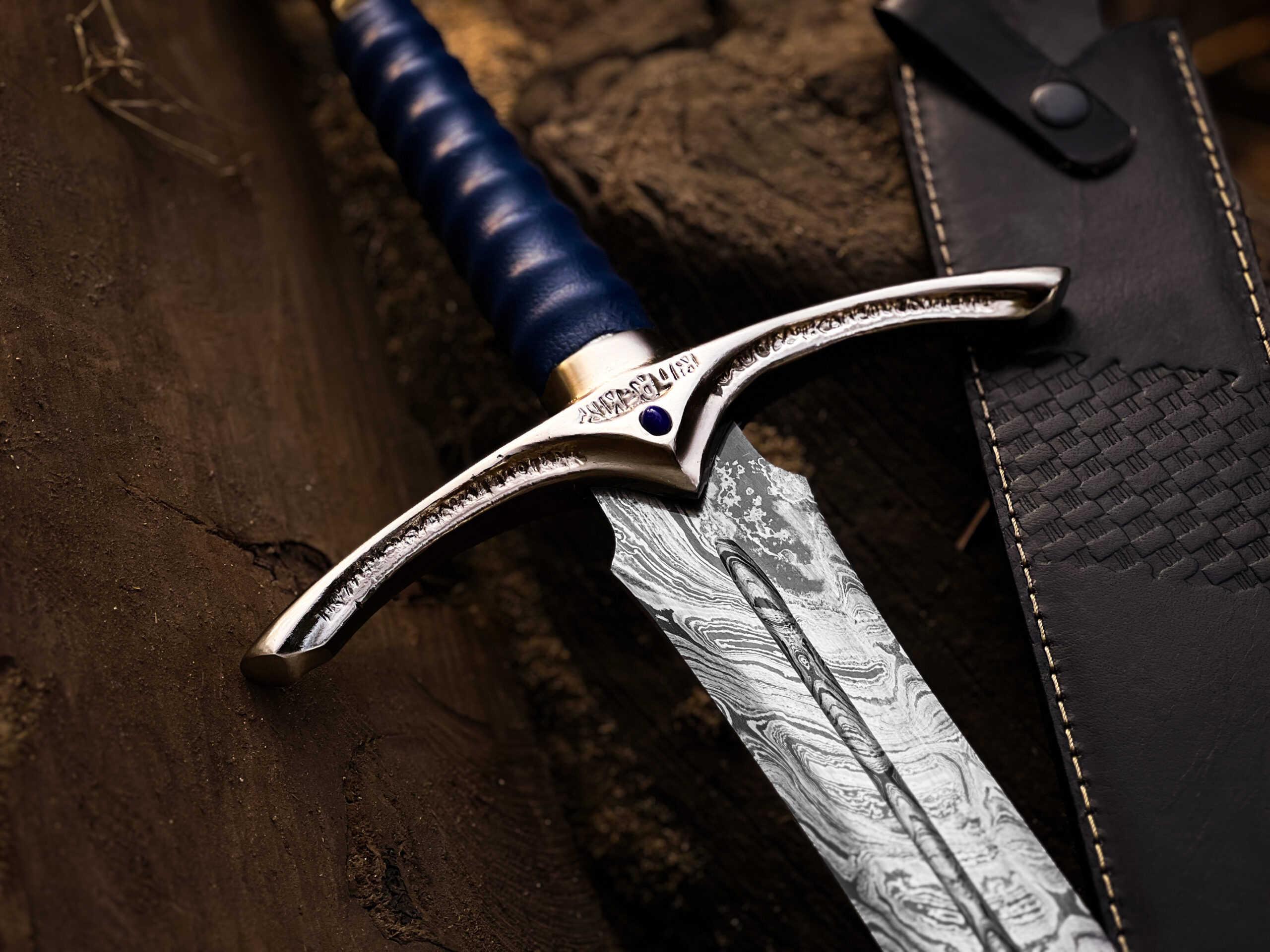 Hand forged Damascus Glambdring Sword - Image 11