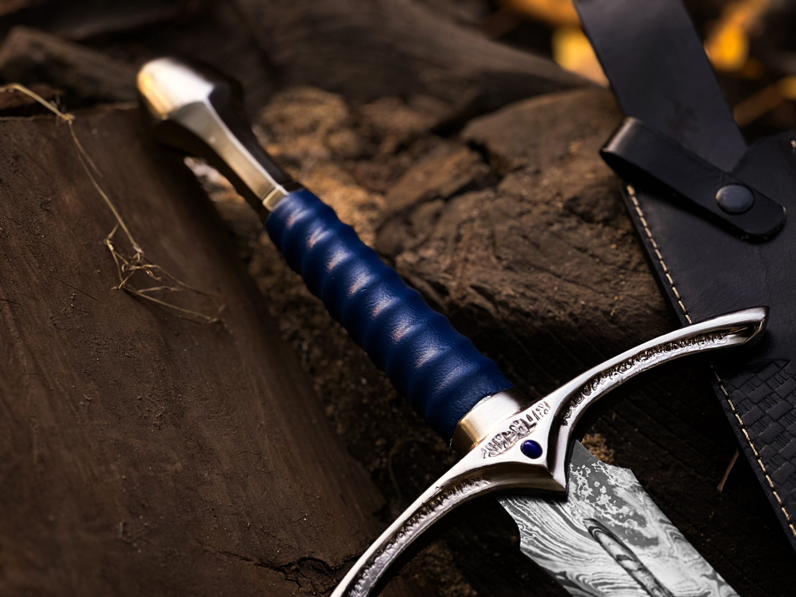 Hand forged Damascus Glambdring Sword - Image 12