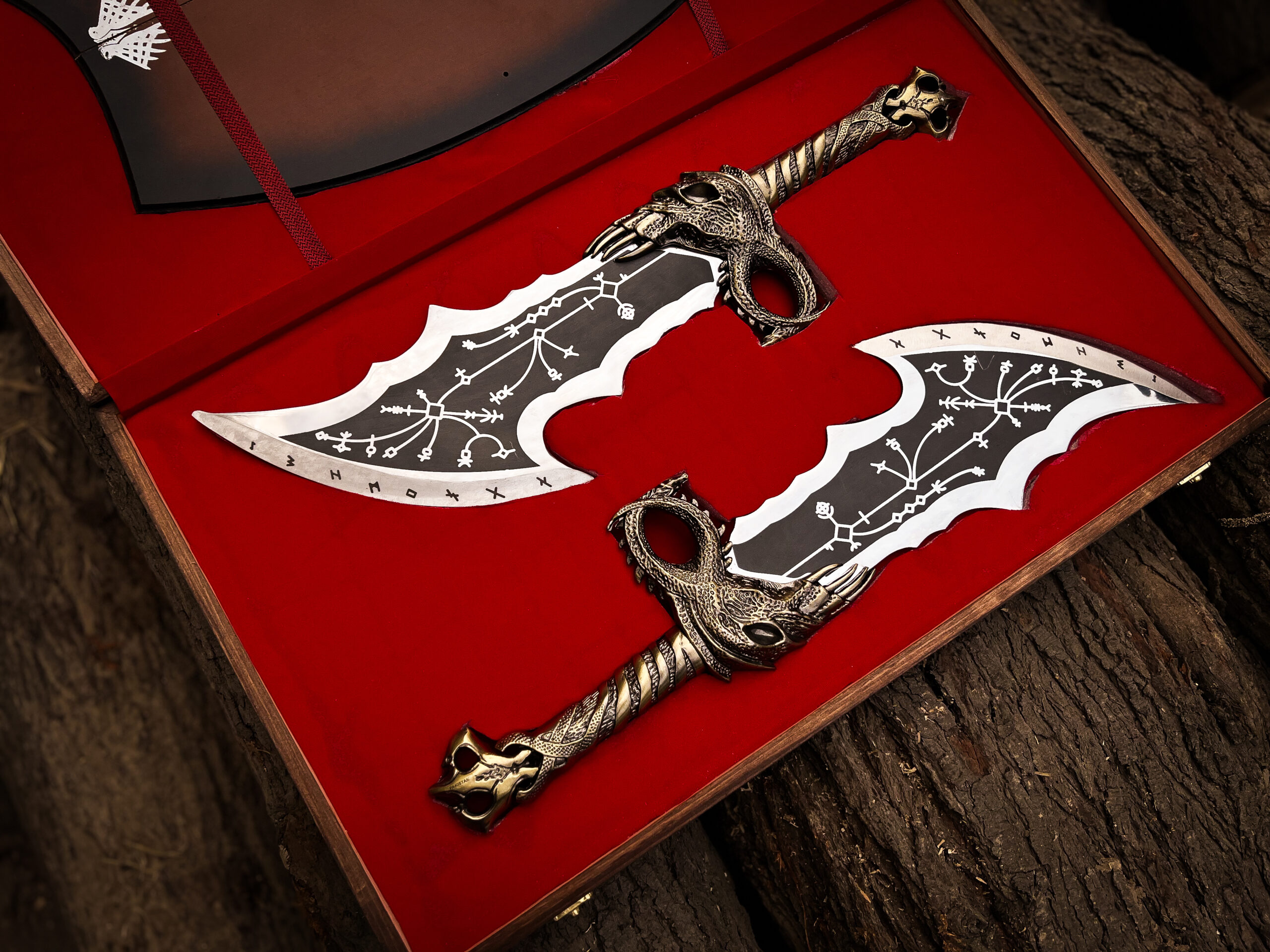 God of War Kratos Blades of Chaos - Image 2