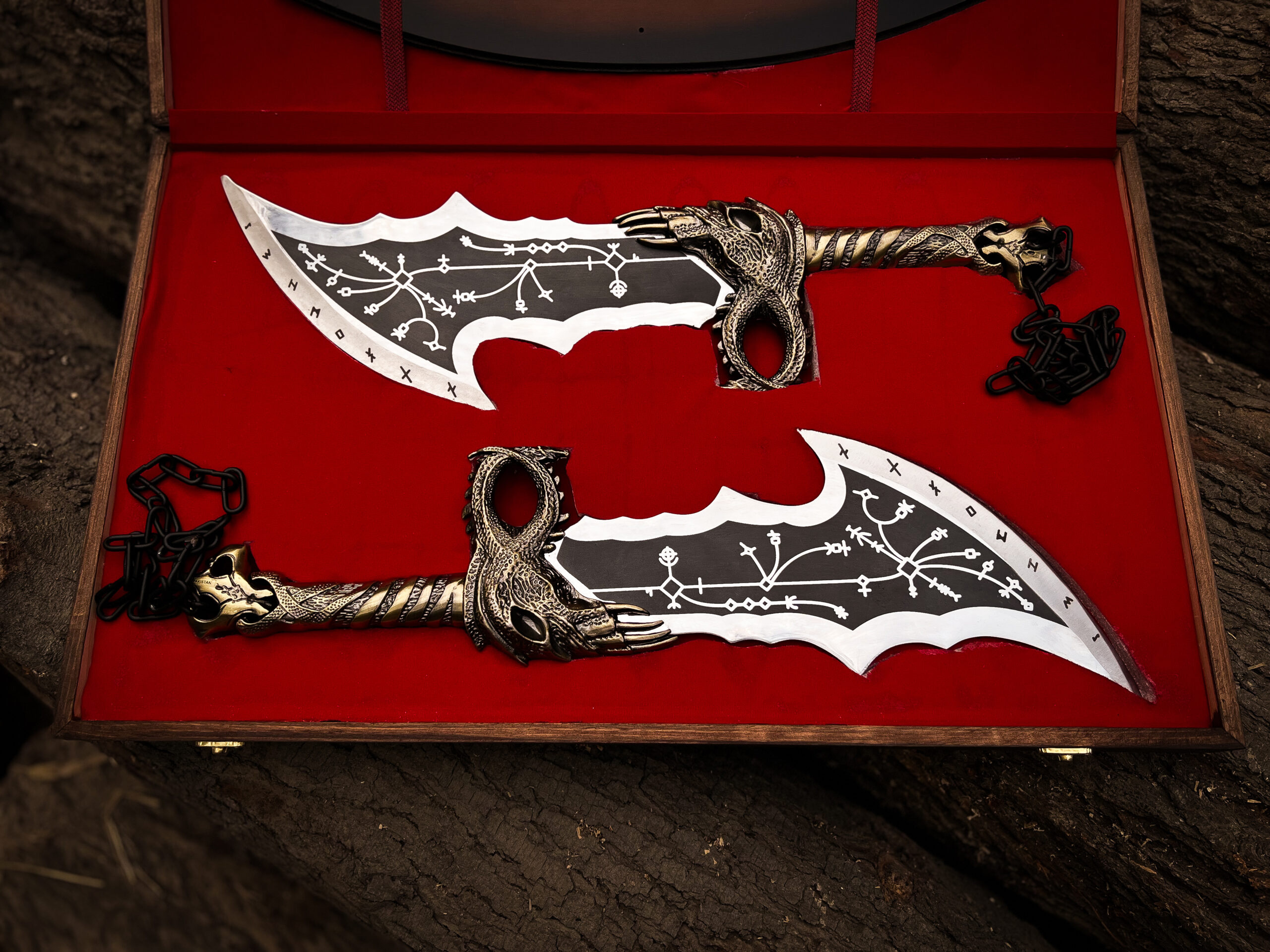God of War Kratos Blades of Chaos - Image 11
